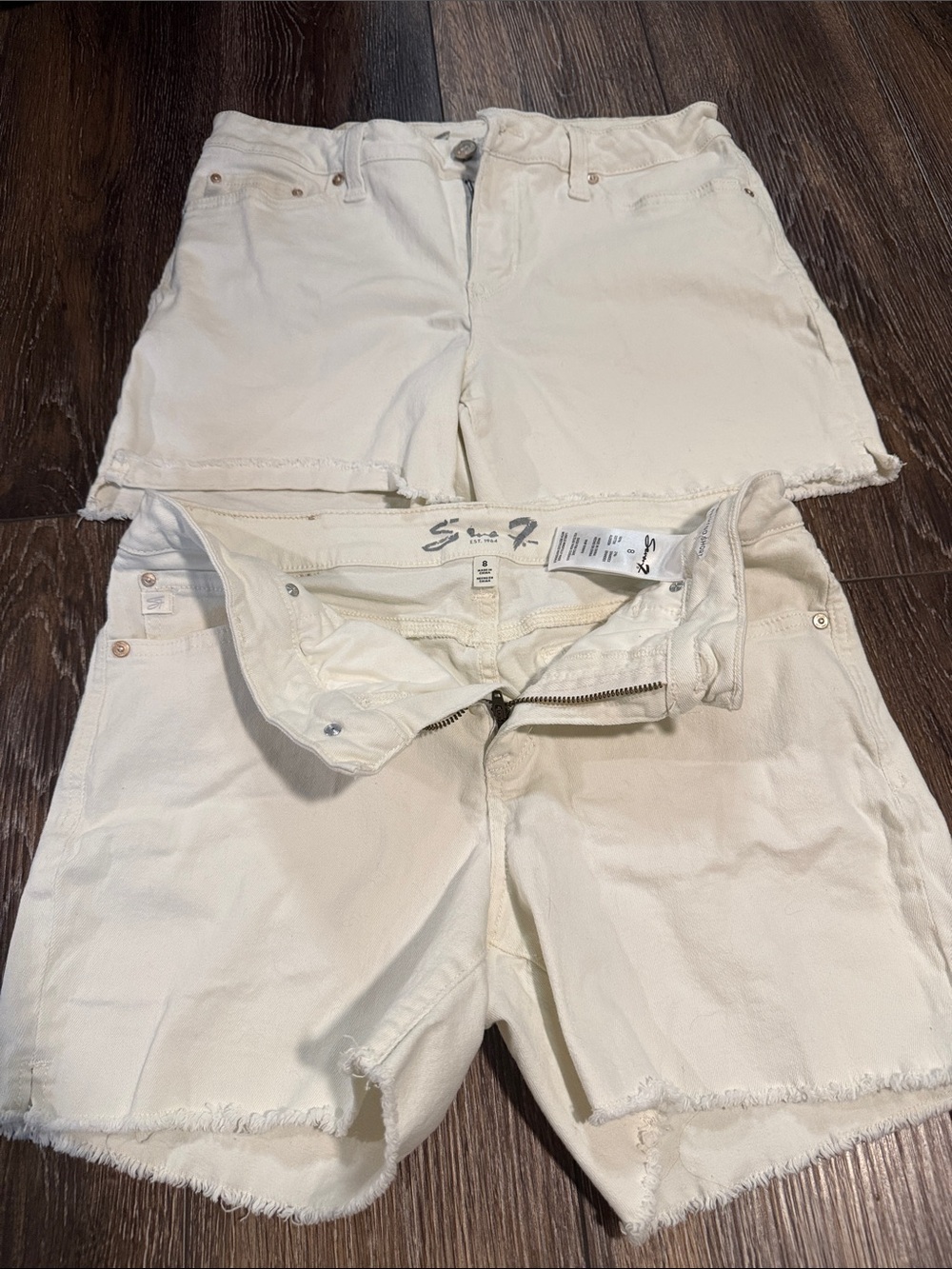 Seven7 Women's Off-White/Cream Denim Shorts lot- Raw Hem size 8